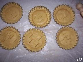 Cestini alla crema pasticcera e cocco
