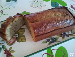 Plumcake allo yogurt ai frutti di bosco