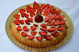 Crostata morbida crema e fragole